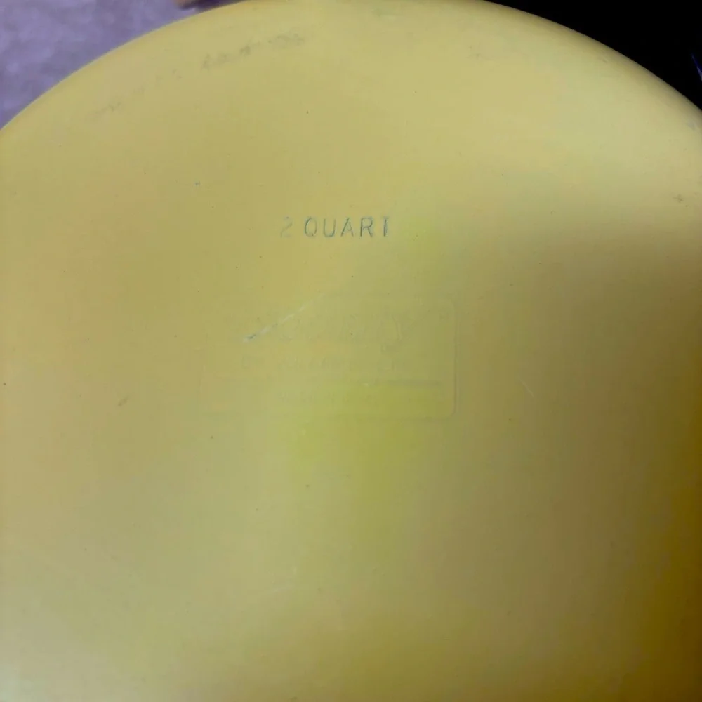 Vintage  Aluminum 2qt Pot With Lid And Stand Bounty By Wear Ever Gold/Yellow